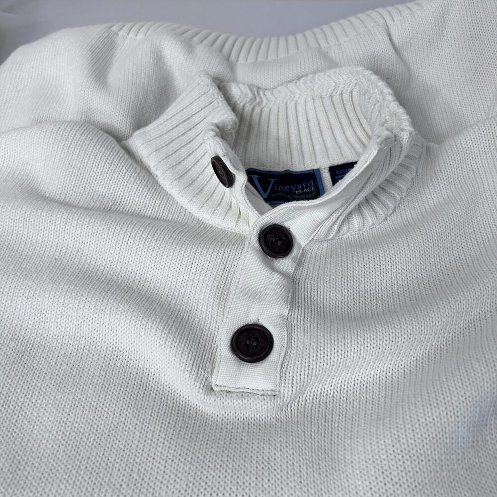 Vineyard Place Cream 3 button Sweater Men's size M - Picture 6 of 6
